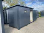 Barrierefreier Sanitärcontainer mit behindertengerechtem WC – Bild 2