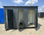 Sanitärcontainer 3 Kabinen WC Urinal Heizkessel Dusche