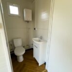 Containerhaus Büro 6×3 Meter Modell Stockholm mit Sanitäranlagen und Küche – Bild 9