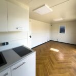 Containerhaus Büro 6×3 Meter Modell Stockholm mit Sanitäranlagen und Küche – Bild 10