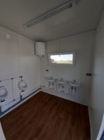 Sanitärcontainer 6x2,5 m WC Dusche WC – Bild 8