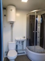 Sanitärcontainer WC Dusche mit Heizkessel und Kippfenster – Bild 15