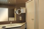 Sanitärcontainer 6,00 m 6 Toiletten 2 Waschbecken – Bild 4