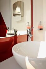Sanitäranhänger 3 Toiletten 2 Urinale 2 Waschbecken – Bild 4