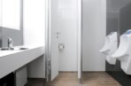 Sanitäranhänger 4 WC 3 Urinale 3 Waschbecken – Bild 4