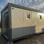 Neuer Sanitärcontainer 6,06x2,44 m 6 Duschen 2 Waschbecken Warmwasserbereiter 300 l